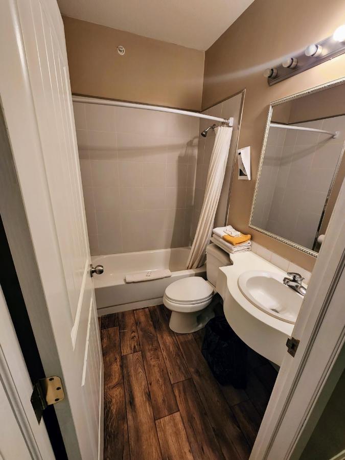 Bonnyville Hotel Kültér fotó