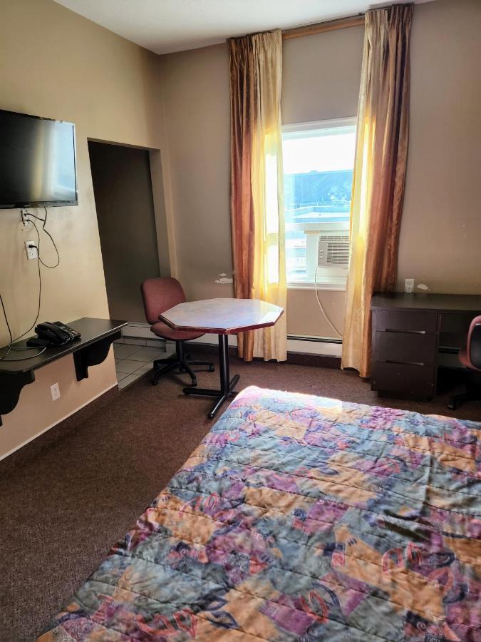 Bonnyville Hotel Kültér fotó