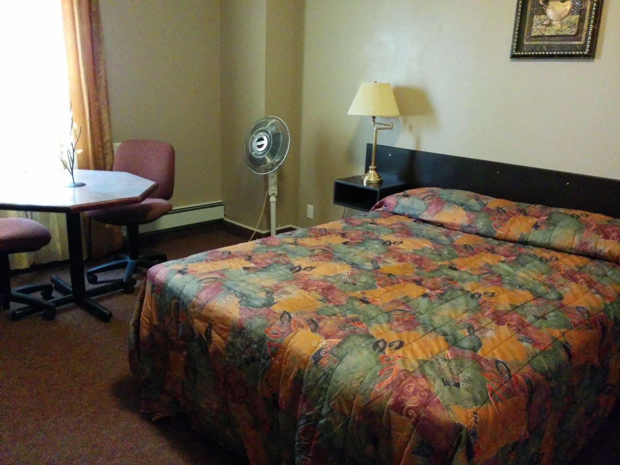 Bonnyville Hotel Kültér fotó
